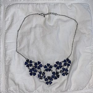 Blue daisy necklace